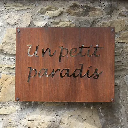 Un Petit Paradis *