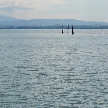 佑恩佩蒂特天堂度假屋 农家乐 *